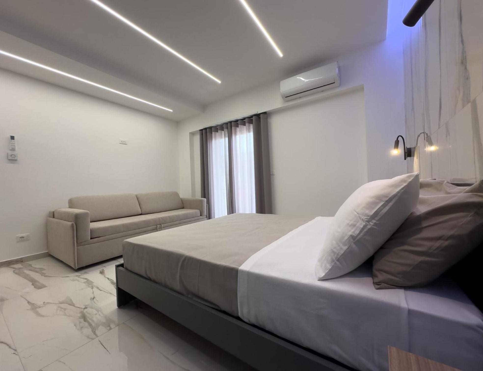 B&B Arcade Luxury Montepaone Lido Exterior photo